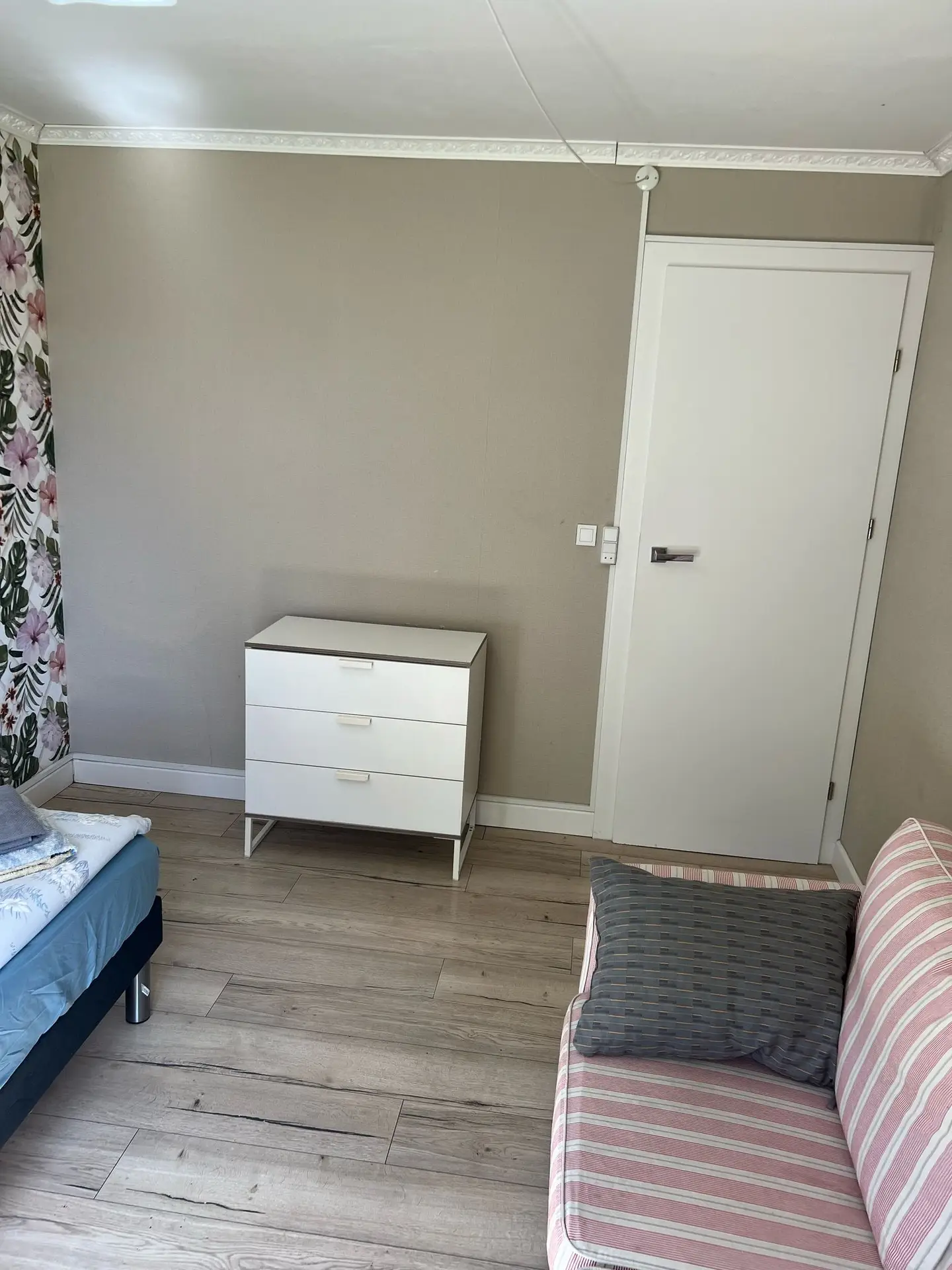 f7b783d4-3533-4d28-a69f-c62110bc2a8a